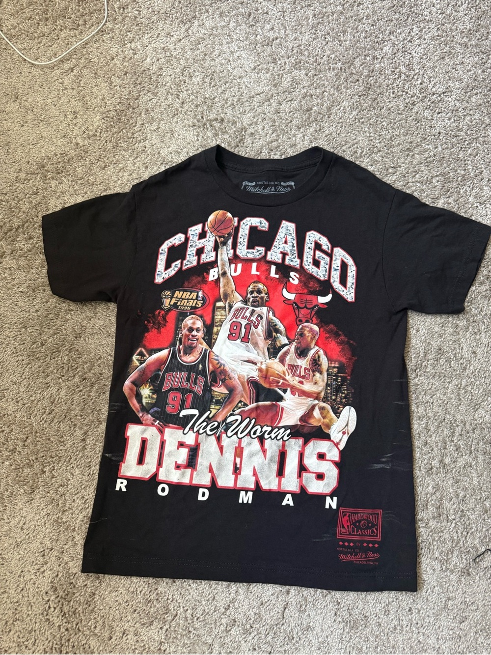 Chicago Bulls Dennis Rodman Graphic Tee - Black & Red Men’s Small